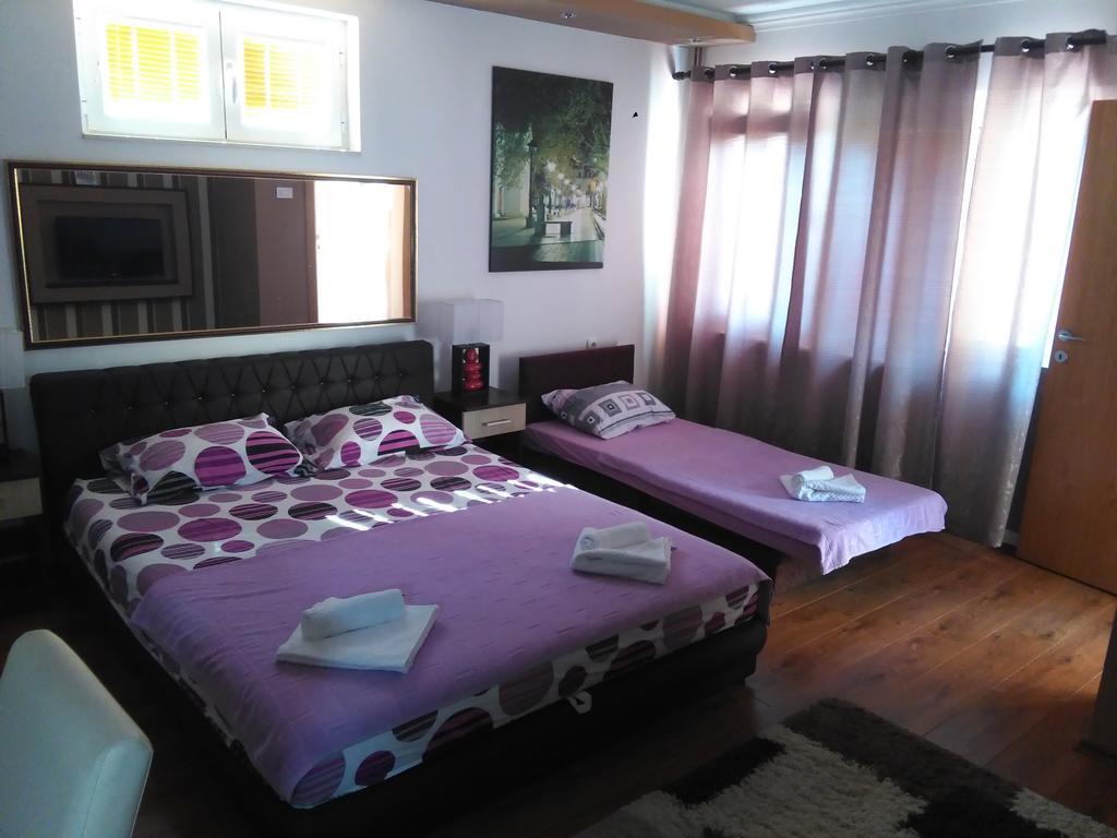 Apartments Leo Требинье Экстерьер фото